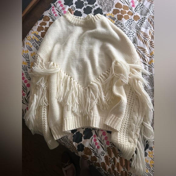 Sweaters - Fringe sweater